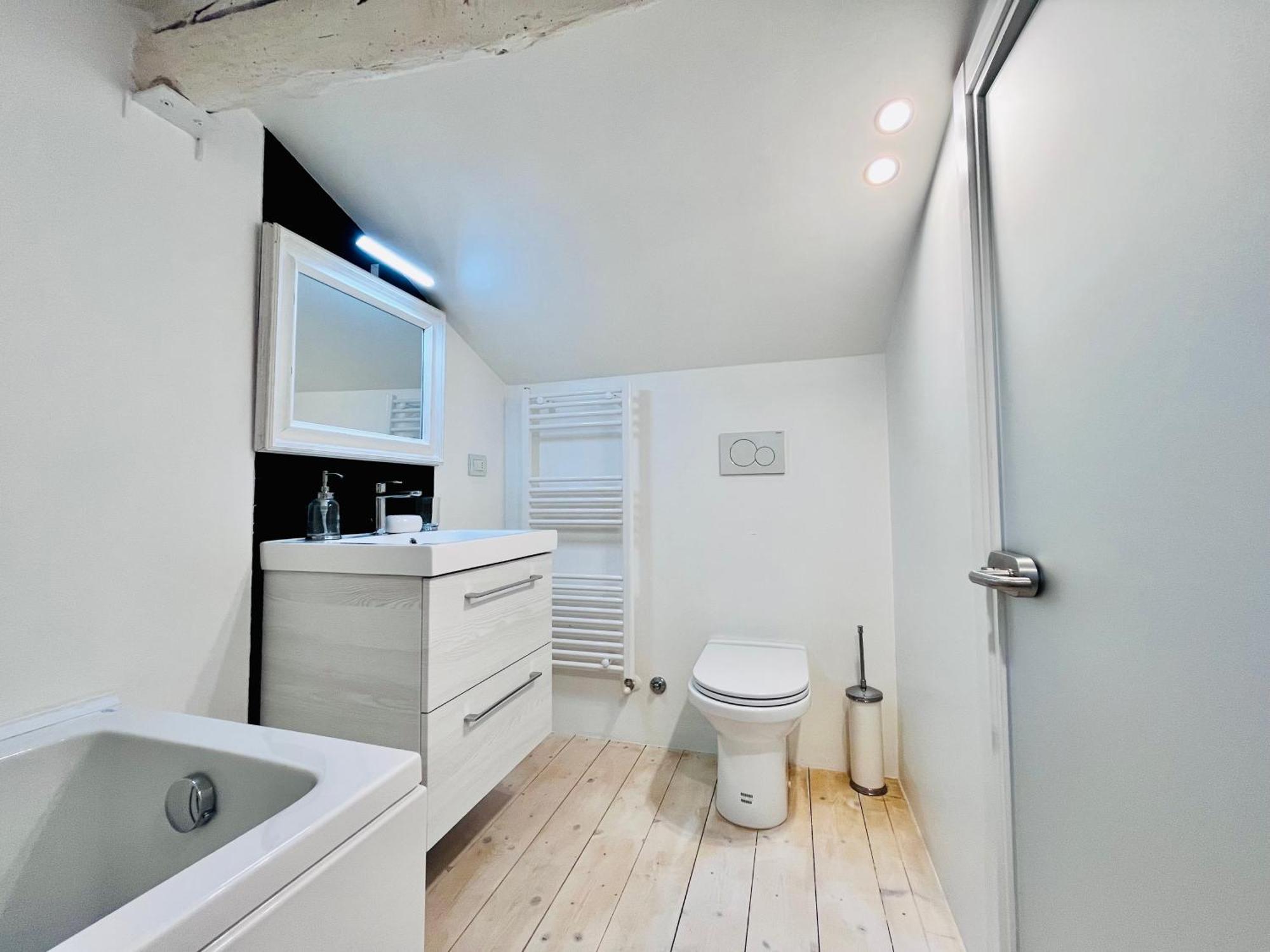 Riverside Loft Navigli - Spacious Two-Bedroom Apartment Mediolan Zewnętrze zdjęcie