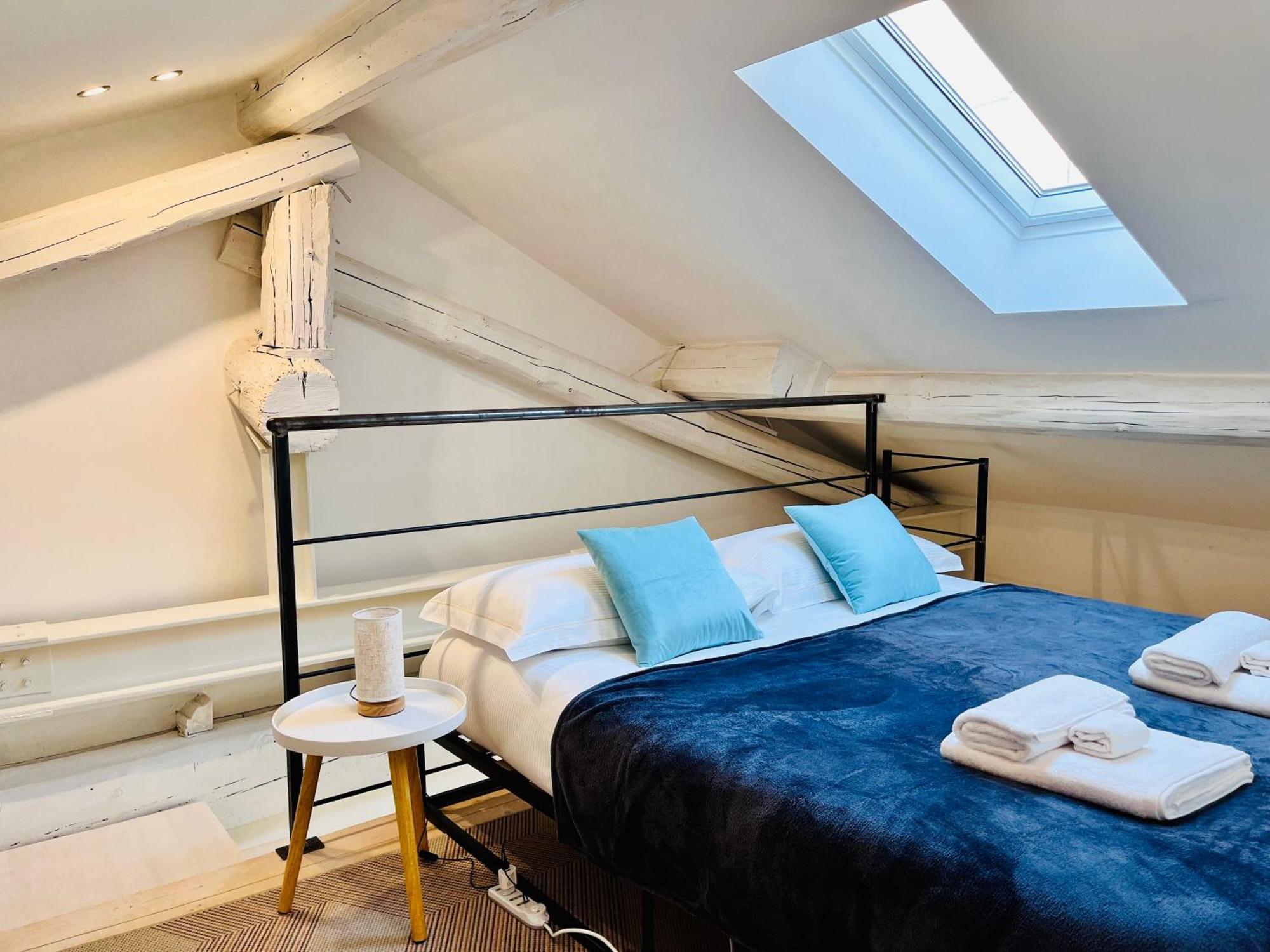 Riverside Loft Navigli - Spacious Two-Bedroom Apartment Mediolan Zewnętrze zdjęcie