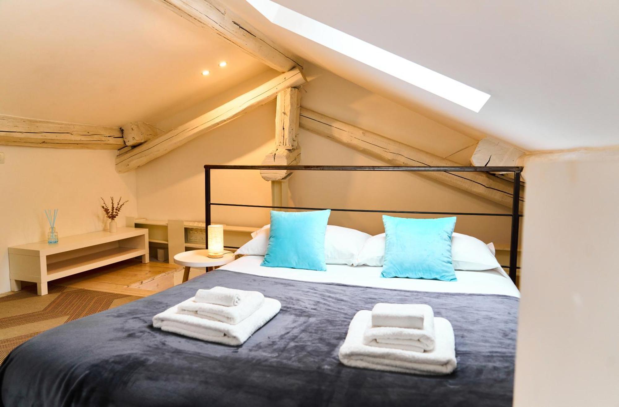 Riverside Loft Navigli - Spacious Two-Bedroom Apartment Mediolan Zewnętrze zdjęcie